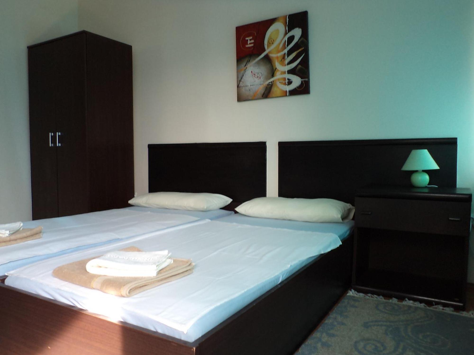 Motel Le Village Szkopje Kültér fotó